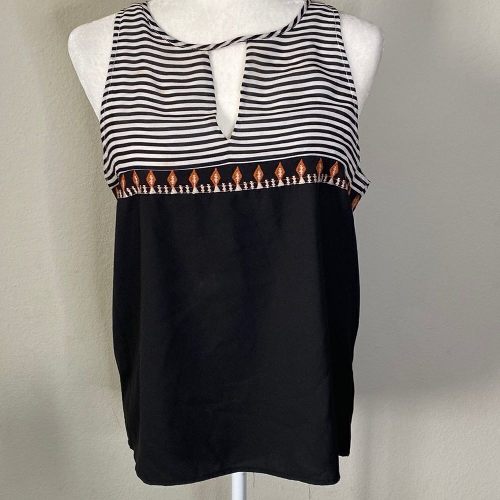 THML Embroidered Tank Top Medium